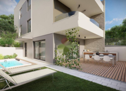 Квартира за 520 000 евро в Опатии, Хорватия