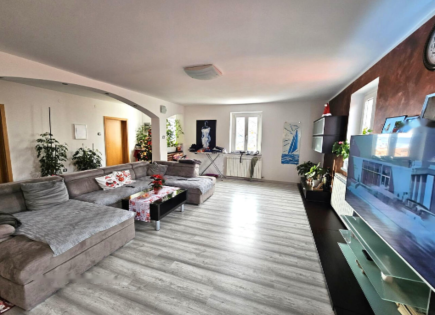 Квартира за 495 000 евро в Анкаране, Словения