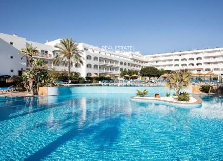 Доходный дом за 30 000 000 евро в Коста-Кальме, Испания