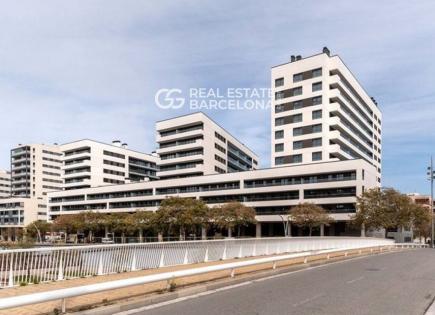 Квартира за 820 000 евро в Бадалоне, Испания