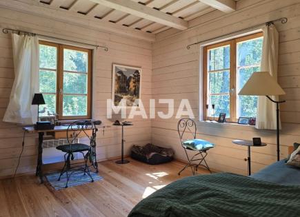 Дом за 210 000 евро в Латвии