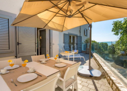 Квартира за 625 000 евро в Опатии, Хорватия