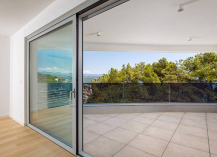 Квартира за 1 696 000 евро в Опатии, Хорватия