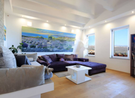 Квартира за 850 000 евро в Опатии, Хорватия