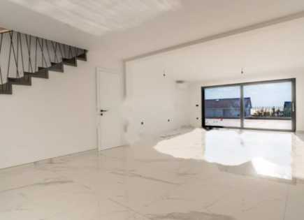 Квартира за 680 000 евро в Опатии, Хорватия