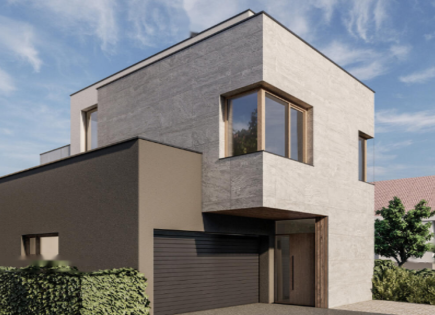 Земля за 375 000 евро в Любляне, Словения