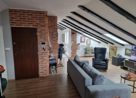 Квартира за 320 000 евро в Опатии, Хорватия