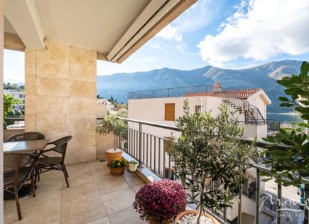 Апартаменты за 450 000 евро в Доброте, Черногория