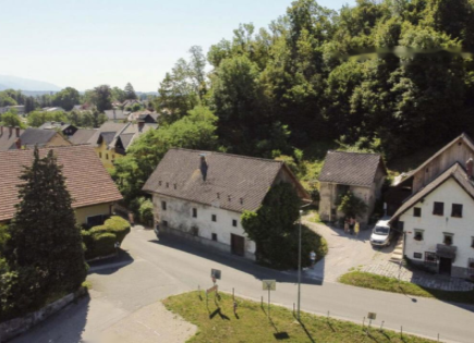 Земля за 498 000 евро в Бледе, Словения