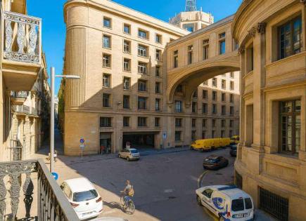 Коммерческая недвижимость за 870 000 евро в Барселоне, Испания