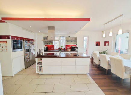 Дом за 1 450 000 евро в Любляне, Словения