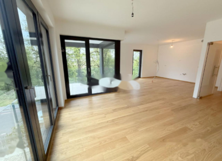 Квартира за 654 864 евро в Любляне, Словения