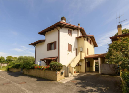 Квартира за 200 000 евро в Гориции, Италия