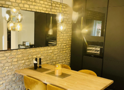 Квартира за 280 000 евро в Пиране, Словения