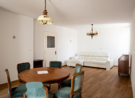 Квартира за 472 900 евро в Копере, Словения