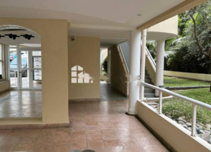 Квартира за 238 000 евро в Каннах, Франция