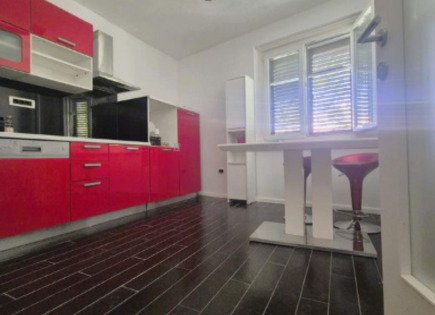 Квартира за 275 000 евро в Копере, Словения