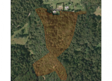 Земля за 20 967 евро в Есенице, Словения