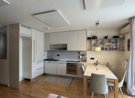 Квартира за 370 000 евро в Любляне, Словения