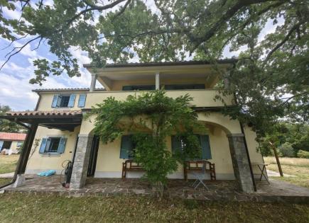 Дом за 1 250 000 евро в Комене, Словения