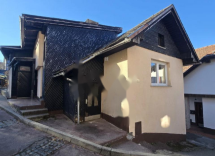 Дом за 85 000 евро в Словень-Градеце, Словения