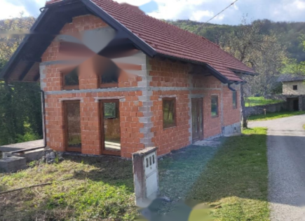 Дом за 69 000 евро в Чрномеле, Словения