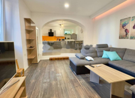 Квартира за 375 000 евро в Опатии, Хорватия