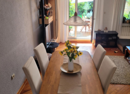 Дом за 670 000 евро в Копере, Словения