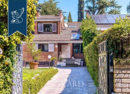 Вилла за 2 400 000 евро в Риме, Италия