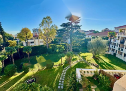 Квартира за 465 000 евро в Каннах, Франция