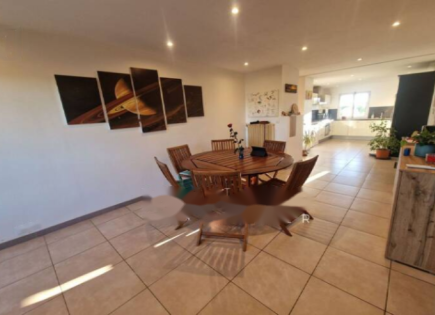 Квартира за 259 000 евро в Каннах, Франция