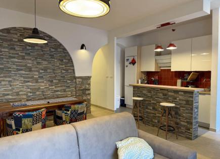 Квартира за 275 000 евро в Прчани, Черногория