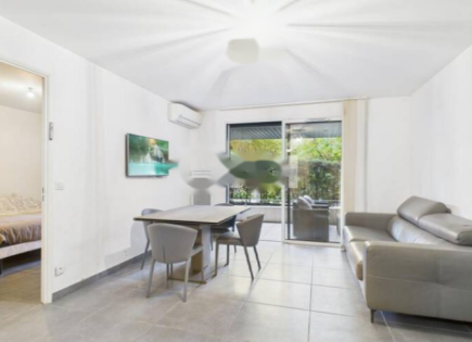 Квартира за 247 000 евро в Каннах, Франция