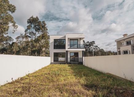 Вилла за 595 000 евро в Эшпинью, Португалия