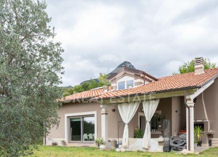 Вилла за 390 000 евро в Терни, Италия