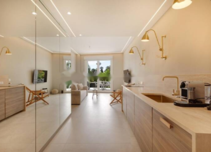 Квартира за 949 000 евро в Каннах, Франция