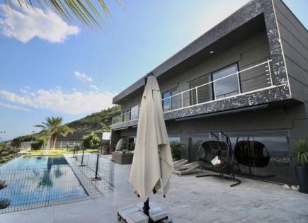 Отель, гостиница за 220 000 000 евро в Алании, Турция