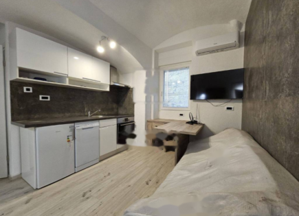 Квартира за 260 000 евро в Опатии, Хорватия