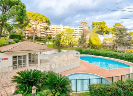 Квартира за 264 000 евро в Каннах, Франция