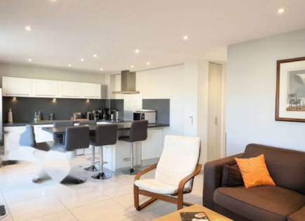 Квартира за 295 000 евро в Каннах, Франция