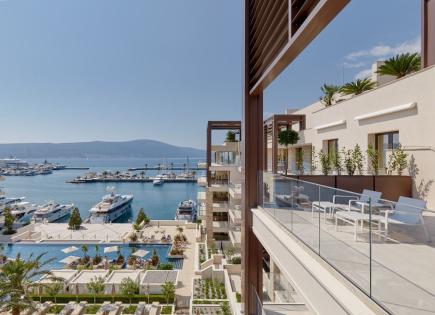 Апартаменты за 4 300 000 евро в Тивате, Черногория