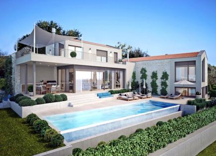 Вилла в Порече, Хорватия (цена по запросу)