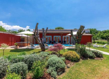 Вилла за 780 000 евро в Буйе, Хорватия