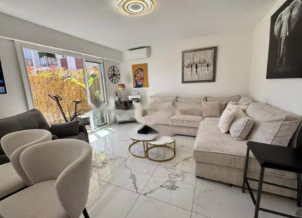 Квартира за 259 000 евро в Каннах, Франция