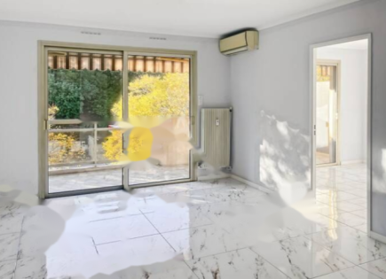 Квартира за 234 000 евро в Каннах, Франция