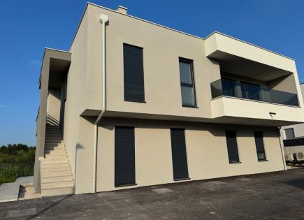 Квартира за 406 850 евро в Умаге, Хорватия
