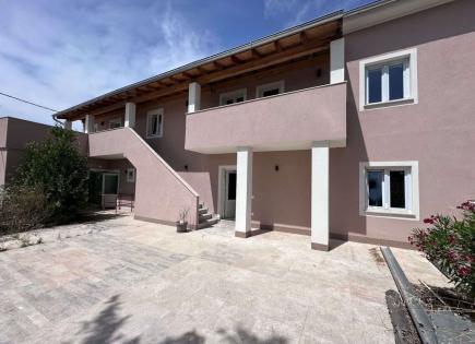 Дом за 410 000 евро в Медулине, Хорватия