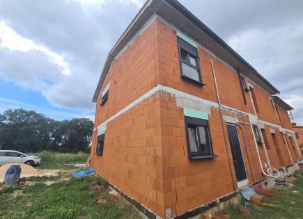 Квартира за 330 000 евро в Лижняне, Хорватия