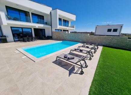 Дом за 675 000 евро в Ровини, Хорватия