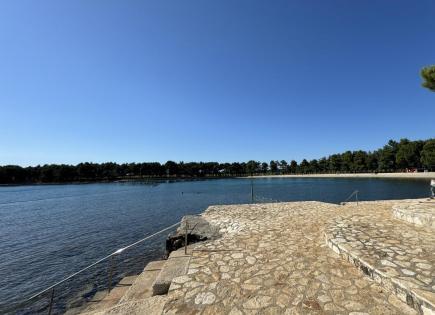 Квартира за 298 700 евро в Новиграде, Хорватия